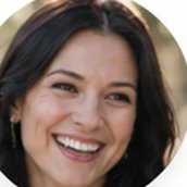 Illustrative headshot of Sophia